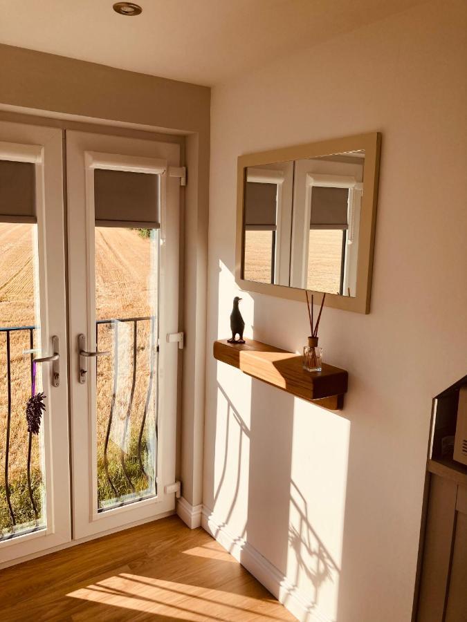 'Wardlaw View' Luxury Studio Apartment With Stunning View Kirkhill Экстерьер фото